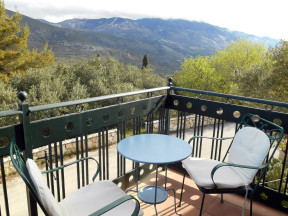 The livingroom's balcony with view ''Ainos''   -   Βεράντα καθιστικού  με θέα τον ''Αίνο'' 