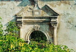 The entrance of St. Spiridon's church  - Η είσοδος  της εκκλησίας  του Αγ. Σπυρίδωνα