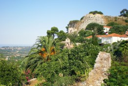 The church of St.Theodori and the castle - Η εκκλησία των Αγ. Θεοδώρων 