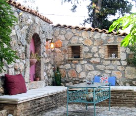 Seat corner in the garden  -  Καθιστική γωνιά της αυλής