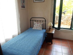 Single bed - Μονό κρεβάτι
