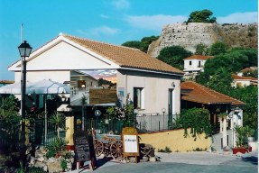 IL BORGO Restaurant in the village